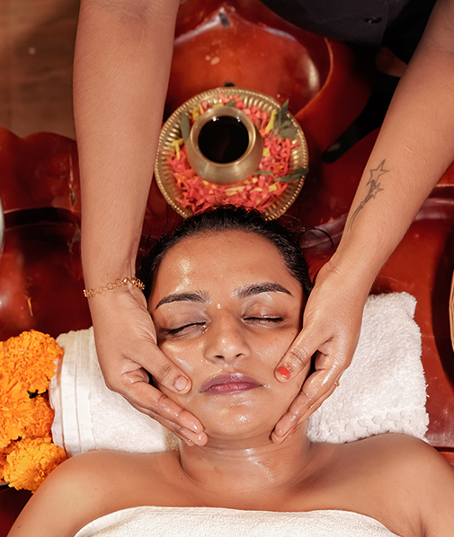 Ayurveda wellness programme at Akanta Ayurveda & Yoga Cherai, an Ayurveda resort in Kerala offering yoga, meditation, and holistic healing.